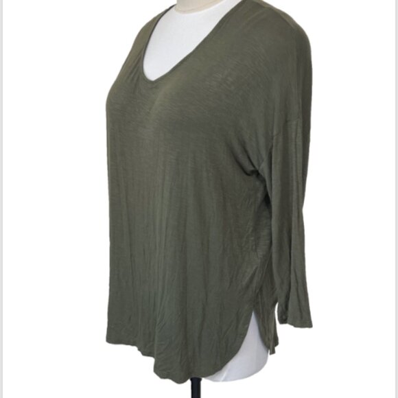 Old Navy - NWT Women's XL Long Sleeve Tee Shirt Dolman Sleeve Olive Green - Picture 2 of 9